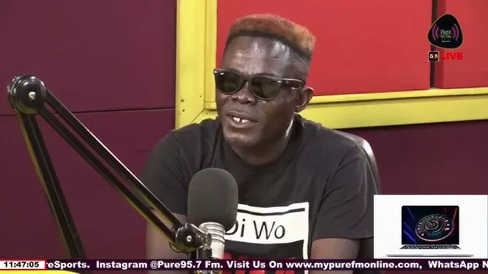 Beautiful girls don’t work, the ugly ones do- Ship Dealer sets the record straight